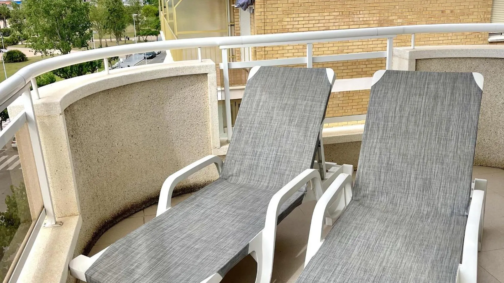 Apartbeach Mar Internum 6 Con Preciosas Vistas Playa La Pineda 0*,  Spain